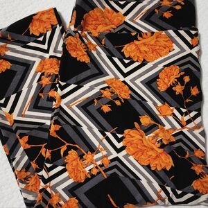 Lularoe Leggings TC diamond floral print
